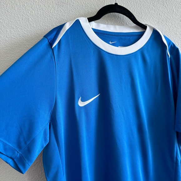NWT Nike Blue Dri-Fit Slim Fit Football Soccer Jersey Short Sleeve White Collar - Picture 3 of 10